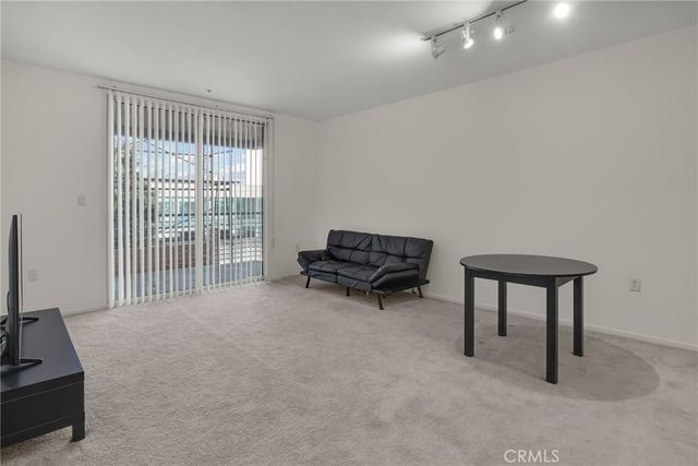 267 S San Pedro 217, Los Angeles, CA 90012