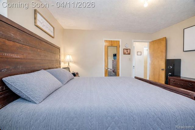 13499 Wesley Street, Southgate, MI 48195