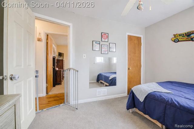 13499 Wesley Street, Southgate, MI 48195