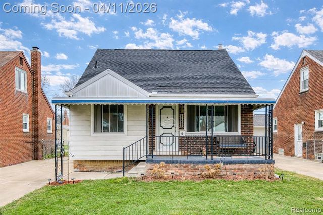13499 Wesley Street, Southgate, MI 48195