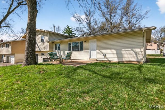 1226 Cottagemill Drive, Manchester, MO 63021