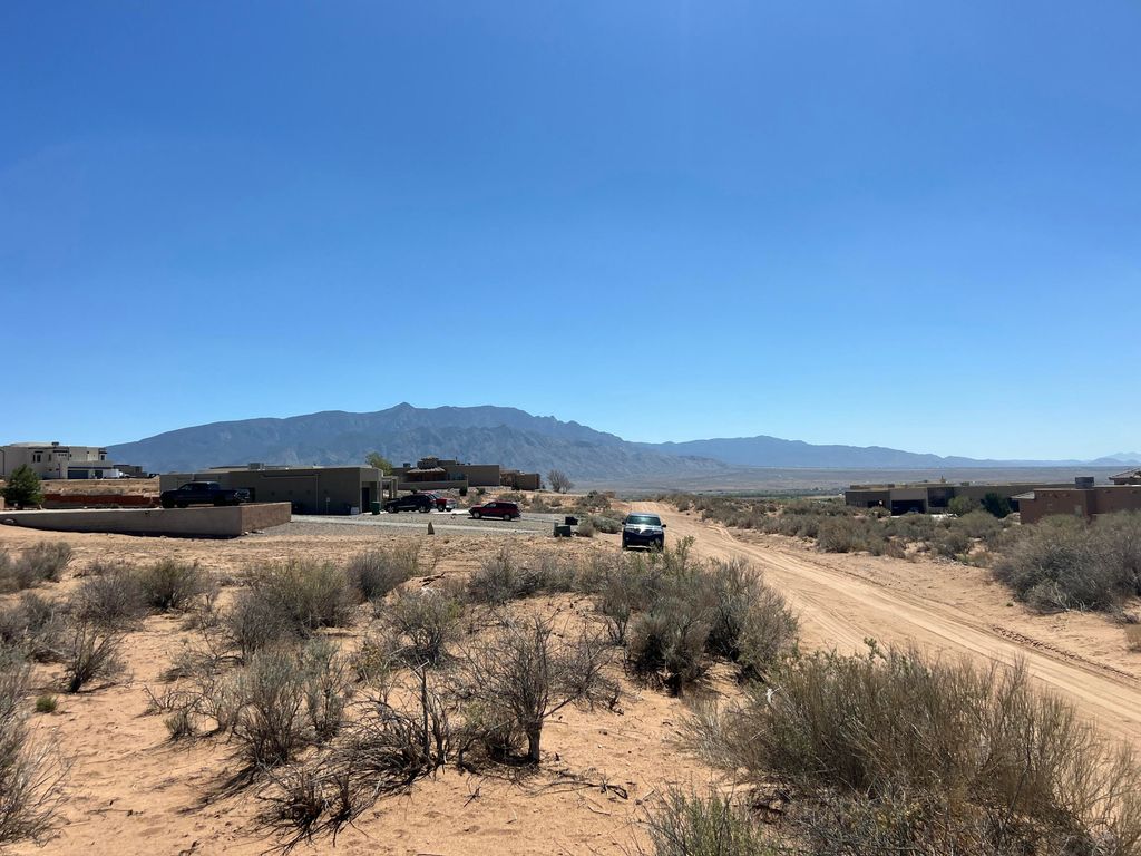 6605 Granada Road NE, Rio Rancho, NM 87144