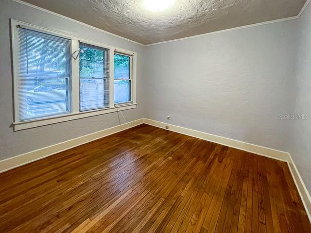 1118 NW 3RD AVENUE, Gainesville, FL 32601