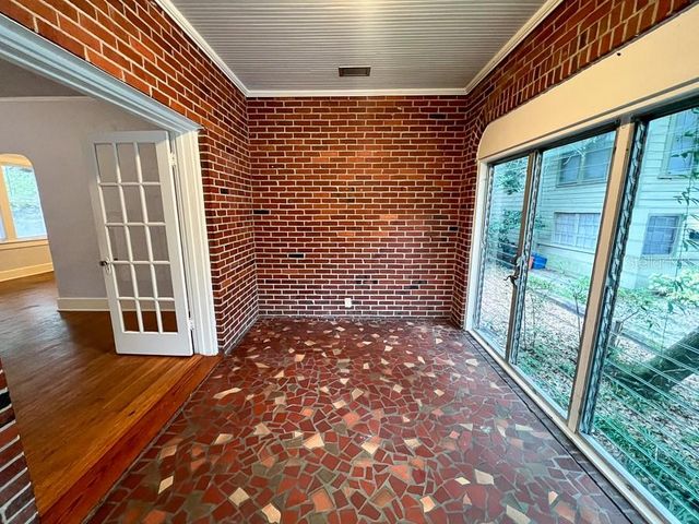 1118 NW 3RD AVENUE, Gainesville, FL 32601