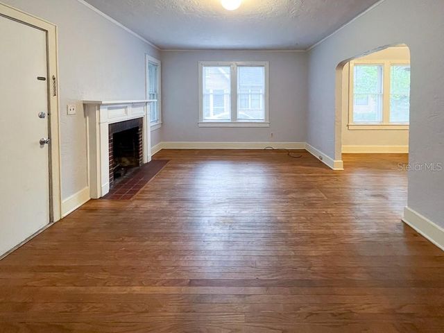 1118 NW 3RD AVENUE, Gainesville, FL 32601