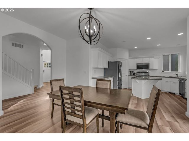 8445 Sw 195TH Pl, Beaverton, OR 97007