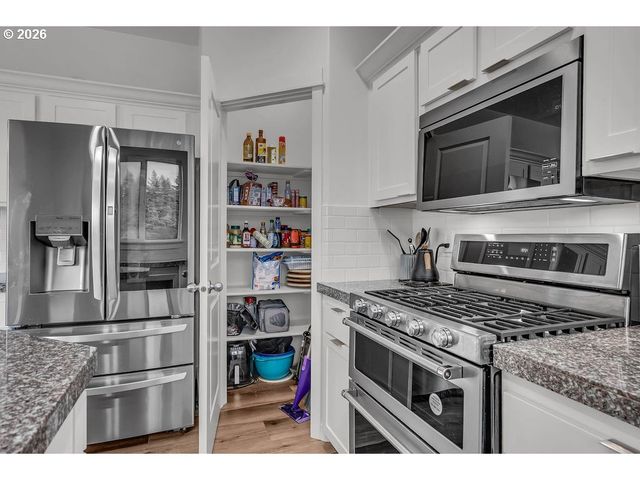 8445 Sw 195TH Pl, Beaverton, OR 97007