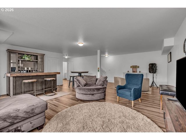 8445 Sw 195TH Pl, Beaverton, OR 97007