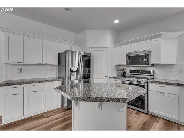 8445 Sw 195TH Pl, Beaverton, OR 97007