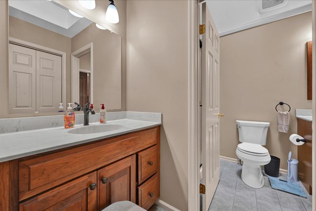 701 VILLAGE GREEN DR, Gilbertsville, PA 19525