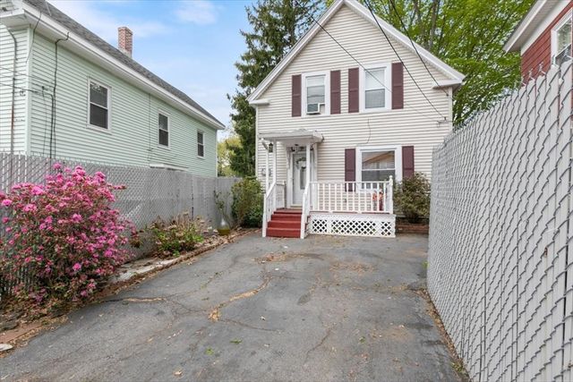 5 Pearl Ct, Methuen, MA 01844
