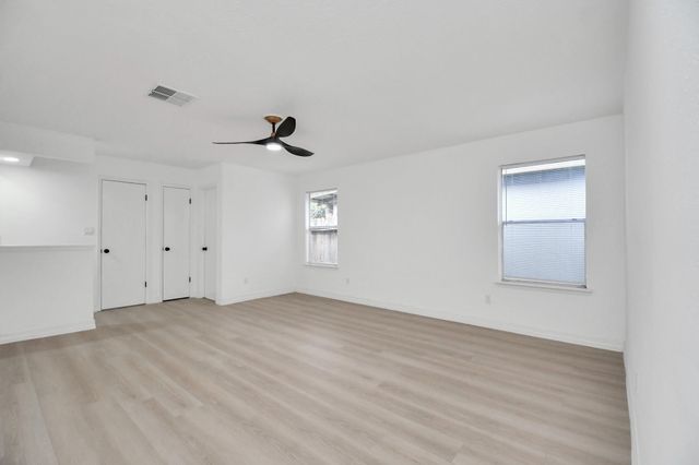 6258 Briar Glade Drive, Houston, TX 77072