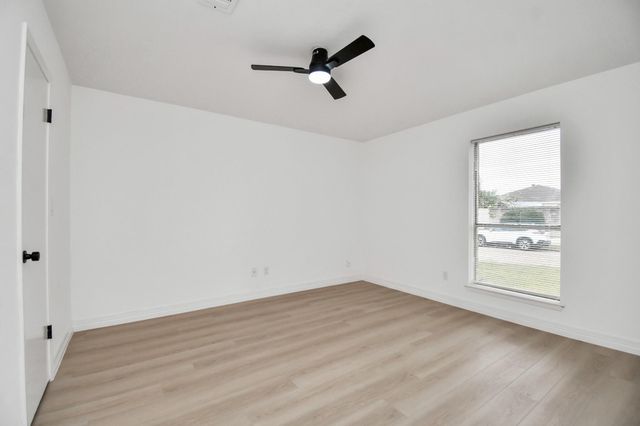 6258 Briar Glade Drive, Houston, TX 77072