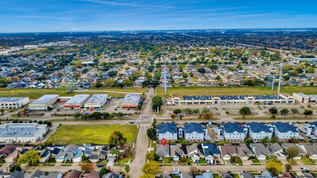 6258 Briar Glade Drive, Houston, TX 77072