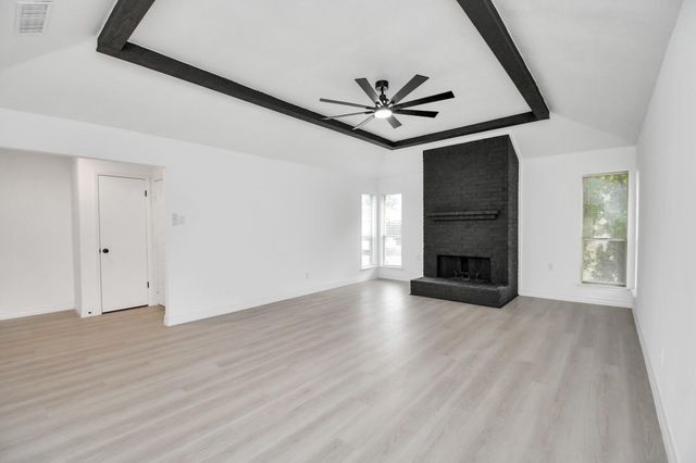 6258 Briar Glade Drive, Houston, TX 77072