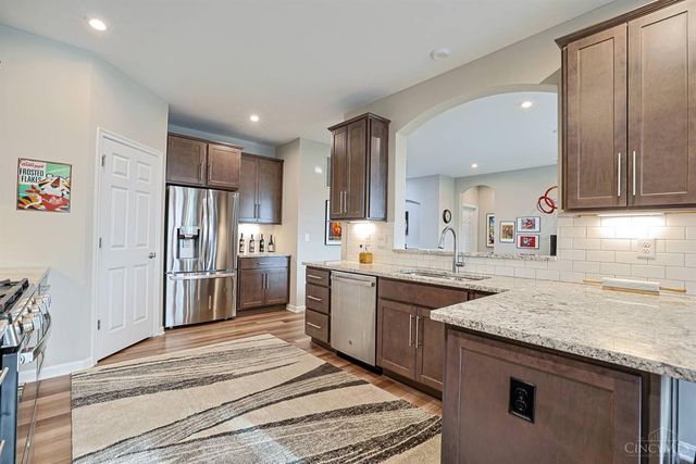 1391 Brookchase Circle, Hamilton Twp, OH 45039