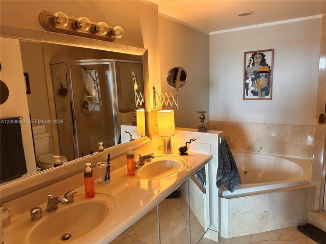 7900 Harbor Island Drive 1219, North Bay Village, FL 33141