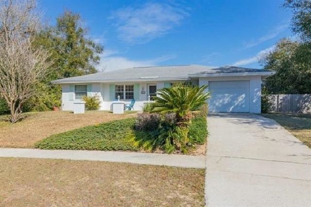 901 Mariana Pl, St Augustine, FL 32086