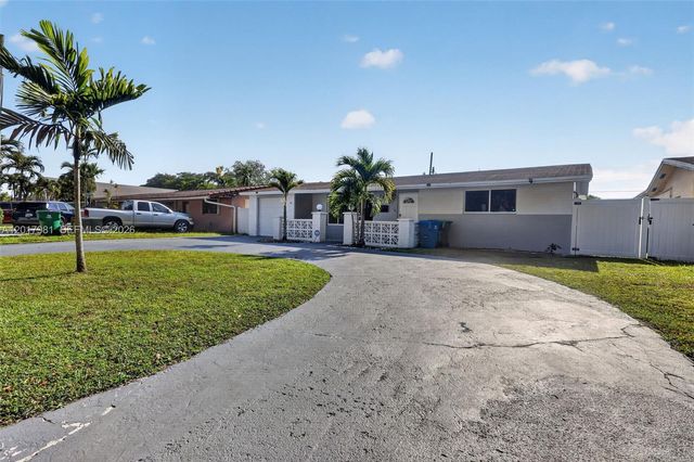 2625 Utopia Dr, Miramar, FL 33023