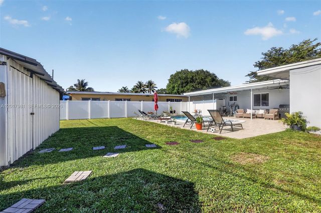 2625 Utopia Dr, Miramar, FL 33023