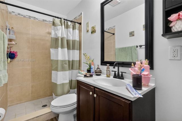 2625 Utopia Dr, Miramar, FL 33023