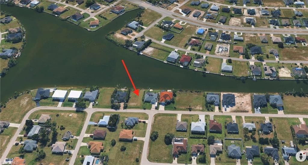 424 NE 9th ST, CAPE CORAL, FL 33909 — photo 4