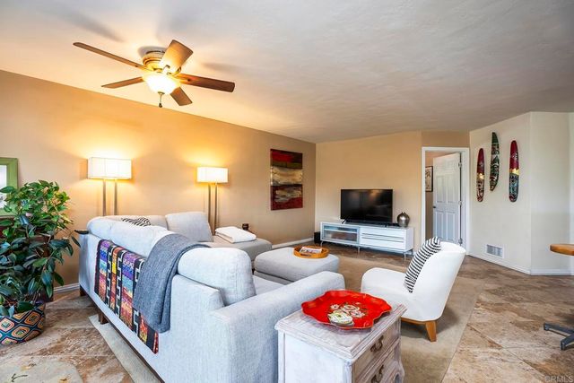 11021 VALLEY LIGHTS DR, El Cajon, CA 92020
