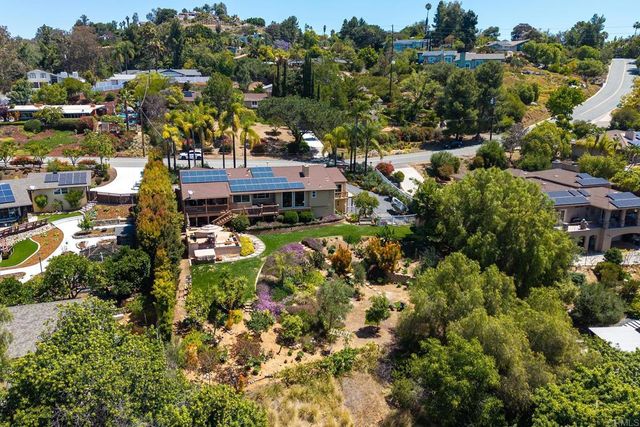 11021 VALLEY LIGHTS DR, El Cajon, CA 92020