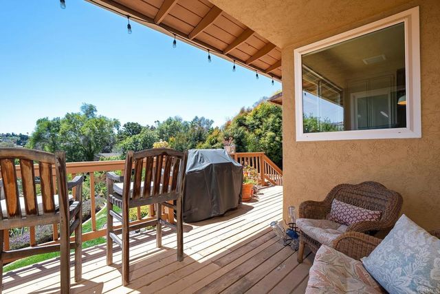 11021 VALLEY LIGHTS DR, El Cajon, CA 92020