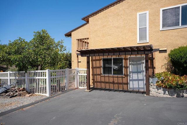 11021 VALLEY LIGHTS DR, El Cajon, CA 92020