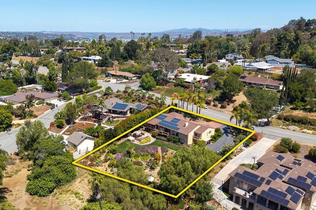 11021 VALLEY LIGHTS DR, El Cajon, CA 92020
