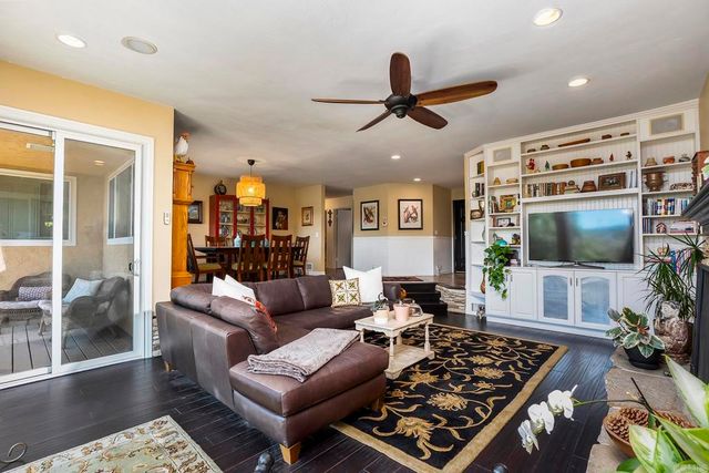 11021 VALLEY LIGHTS DR, El Cajon, CA 92020