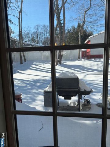 66 Stuart Street A, Waldwick, NJ 07463