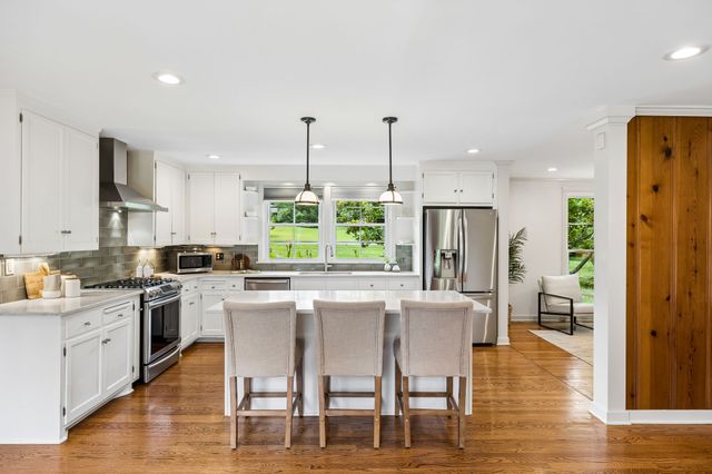 4000 Crestridge Dr, Nashville, TN 37204