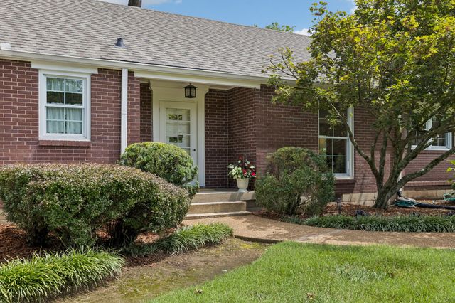 4000 Crestridge Dr, Nashville, TN 37204