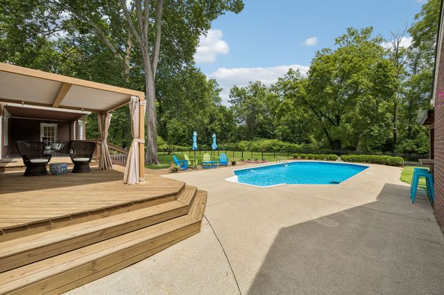 4000 Crestridge Dr, Nashville, TN 37204