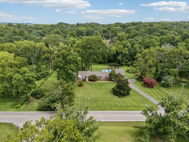 4000 Crestridge Dr, Nashville, TN 37204
