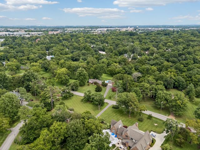 4000 Crestridge Dr, Nashville, TN 37204