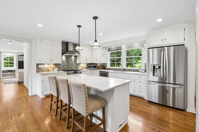 4000 Crestridge Dr, Nashville, TN 37204