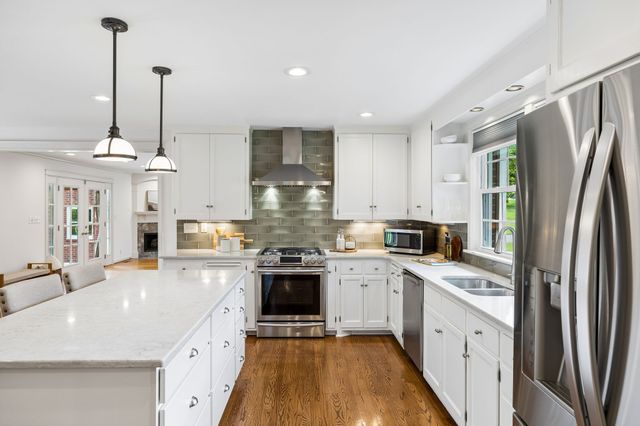 4000 Crestridge Dr, Nashville, TN 37204