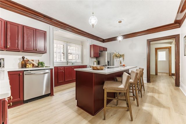 901 Main Street, East Rochester, NY 14445
