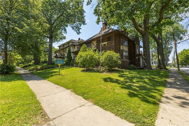901 Main Street, East Rochester, NY 14445