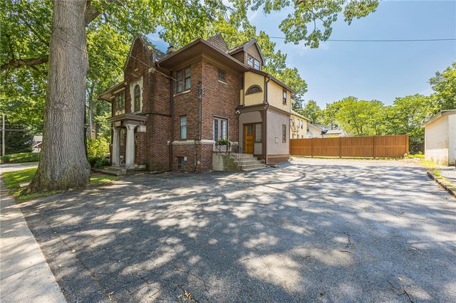 901 Main Street, East Rochester, NY 14445