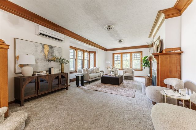 901 Main Street, East Rochester, NY 14445