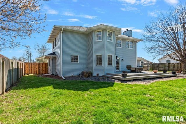 525 AUGUSTA Drive, Chatham, IL 62629