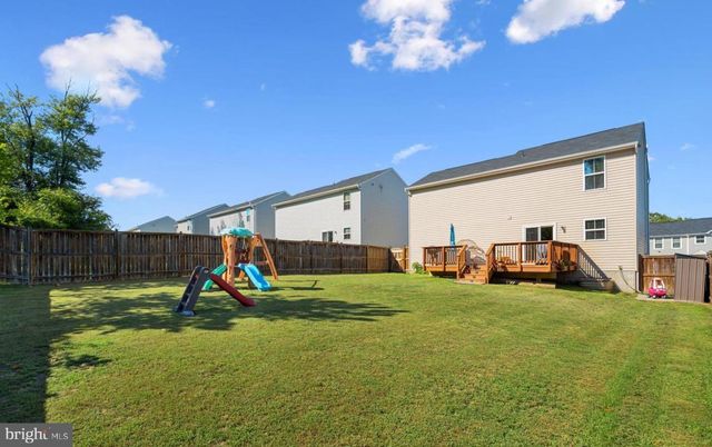 5011 GODWINS LANDING DR, Remington, VA 22734
