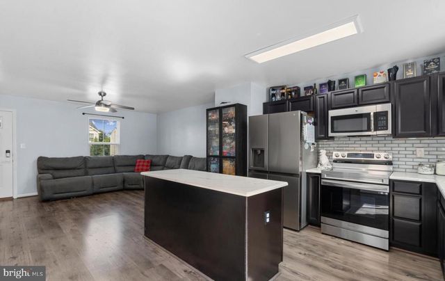 5011 GODWINS LANDING DR, Remington, VA 22734