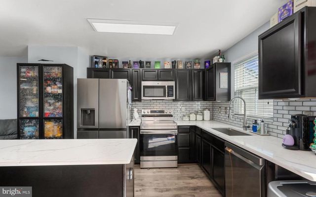 5011 GODWINS LANDING DR, Remington, VA 22734