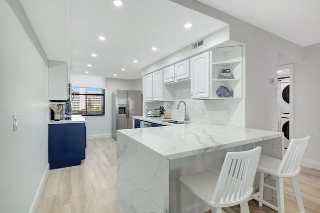 5061 N Highway A1a 404, Hutchinson Island, FL 34949