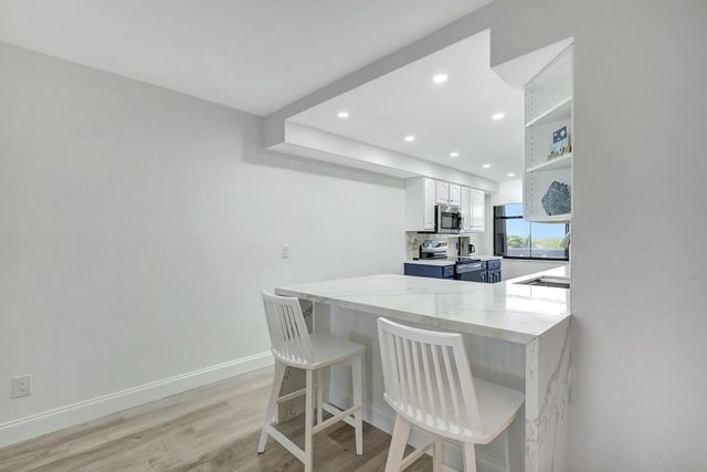 5061 N Highway A1a 404, Hutchinson Island, FL 34949